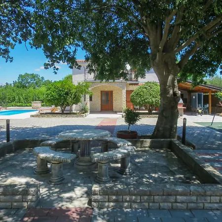 Culina By Interhome Дом отдыха Pridraga