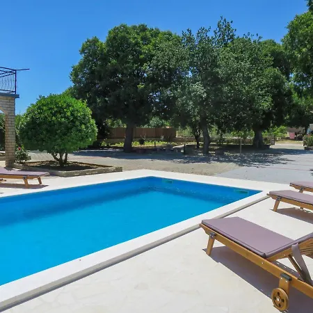 Culina By Interhome * Pridraga