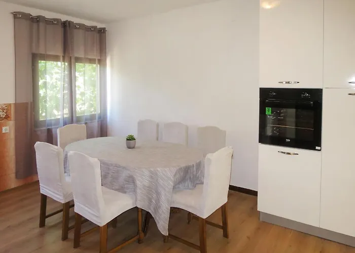 Culina By Interhome Pridraga